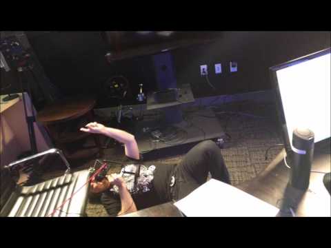 Giant Beastcast Ep. 107 - Dan Finally Breaks Alex