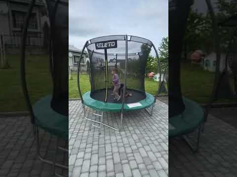 Садовый батут 252 см Atleto внутренняя сетка стремянка в комплекте оранжевый - фото 1 - id-p2925767371