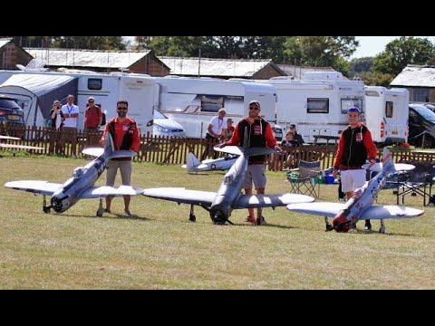 MULTIPLE RC SCALE P-47 THUNDERBOLTS 1/5 SCALE WARBIRDS DISPLAY AT STOW MARIES WW1 AERODROME - 2019