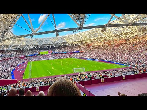 Wolves fans at West Ham away (1/10/22)