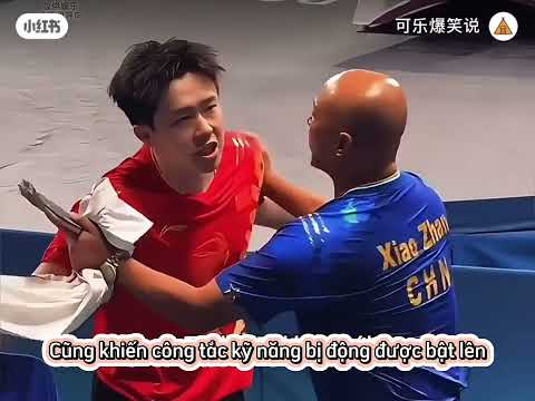 Xem đội nam thi đấu thì tay trái thuốc trợ tim, tay phải thuốc hạ huyết áp