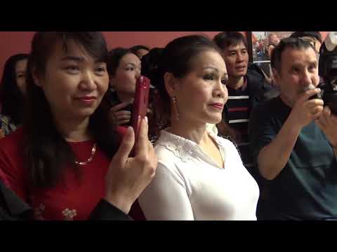 TRƯNG BÀY HÌNH ẢNH PHỤ NỮ VIỆT TẠI AWO DO TBT VIET-BAO.DE THỂ HIỆN