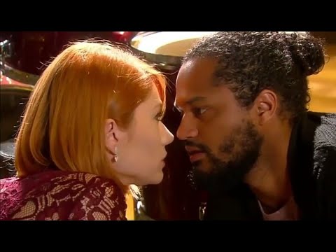 So Far Away - Elevation ft. Sherry (Tema: Sophie e Iuri) As Aventuras de Poliana (Áudio OFC) D Teen!