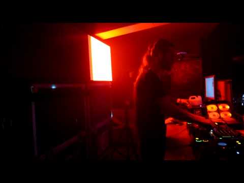 UDOLPH (MALEVO/COCOLICHE) +PAUL RITCH (DRUMCODE/SCI+TEC) @ MAINSTAGE (BUENOS AIRES)