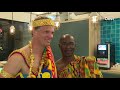 Brain uit Haaksbergen gekroond tot koning van Ghana