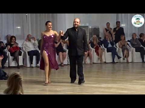 Diego Benavidez e Natasha Agudelo • Accademia Barrio Tango • Tango Oasis 2019