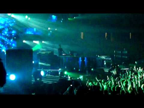Calvin Harris - Levels (Avicii) (Lollapalooza Chile 2012)