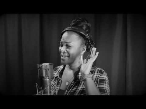 The Black & White Sessions: Angie Fisher "What A Wonderful World"