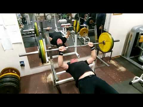 Vanha liitto Pieksämäki Kuula valmentaja Markku Vasara Penkki 90kgx3