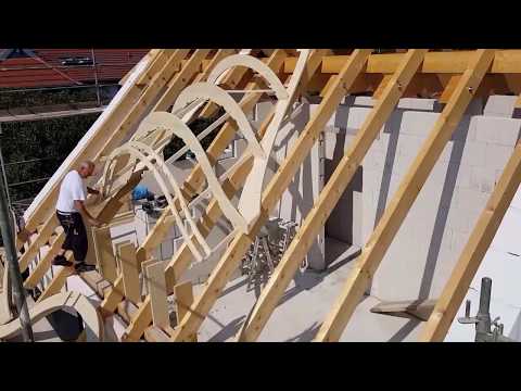 Schulungsfilm. Fledermausgaube als Bausatz "Zimmermann 81" mit "Gaubenabbund2017" schnell aufgebaut.