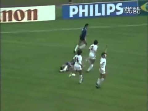 Maradona vs Uruguay in World Cup 1986 (Every touch)