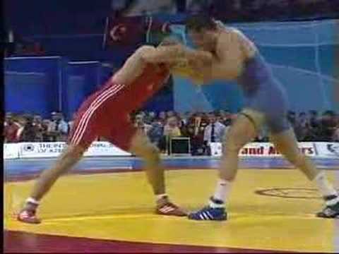 georgian wrestlers nozadze vs lidberg 2007 world champ