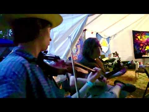 Chase the Squirrel - Edwin McCoy (18) - Clifftop 2025 ft Hunter Walker, WV