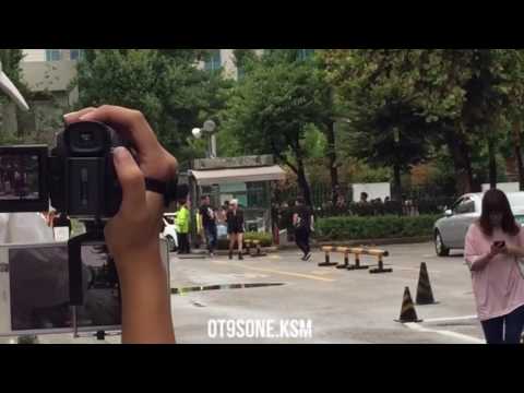 [HD Fancam] 160826 Music Bank SNSD GG HyoYeon 소녀시대 효연 뮤직뱅크 출근길 직캠