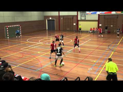 Mans filmt Robur et Velocitas tegen WSV/Andyvandermeide.nl