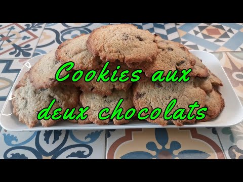 Cookies aux deux chocolats. Cookies with two chocolates.