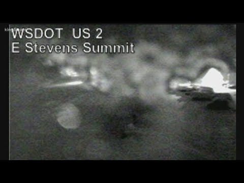 Stevens Pass closed due to snow slide