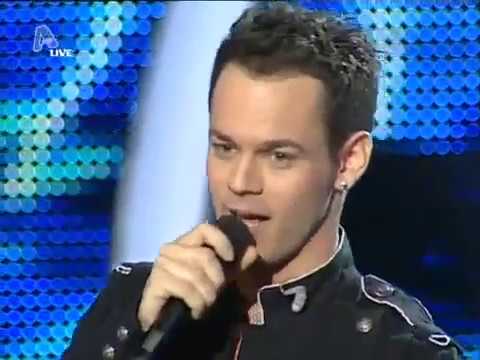 Greek Idol 2010 - Live Show 1  Γιώργος Ντούρος - I hate my self for lovin you
