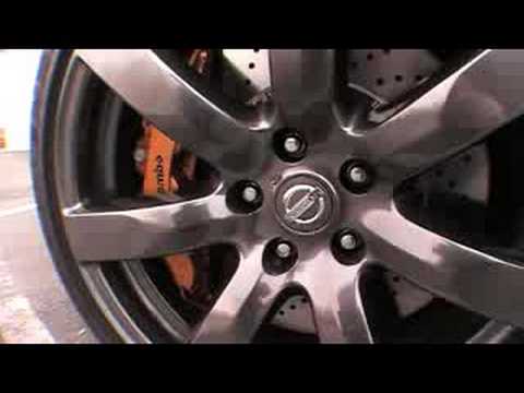 2009 R35 GTR Huge Brembo Brakes