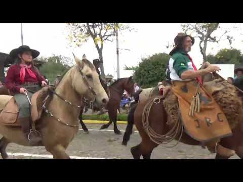 DESFILE FARROUPILHA - RINCÃO DO PINHEIRO -EM DILERMANDO DE AGUIAR - RS - BRASIL