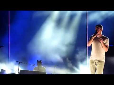 Cro  feat. Teesy Lange her Hamburg 30.8.2015