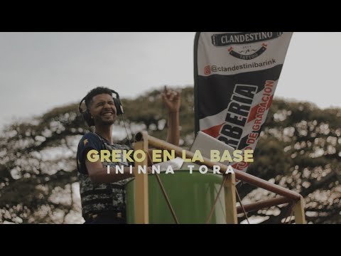 Ininna tora  - Greko en la base