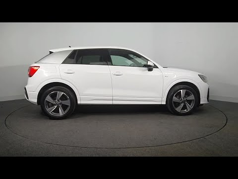 Audi Q2 30 Tfsi 110HP S Line black Pack high Beam - Image 2