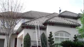 preview picture of video '.Barrel Tile Roof Cleaning in the Royal Oaks Country Club subdivision in Houston Tx 77082'
