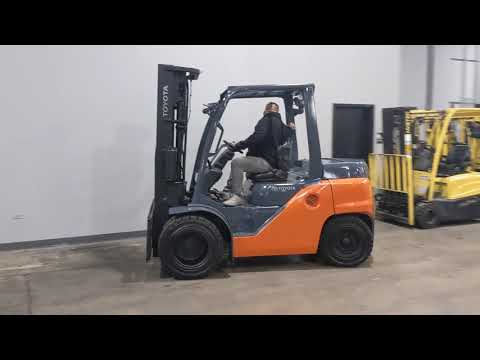 2016 Toyota 8FD35U 8000lb Dual Drive Pneumatic Diesel Forklift STK 8590