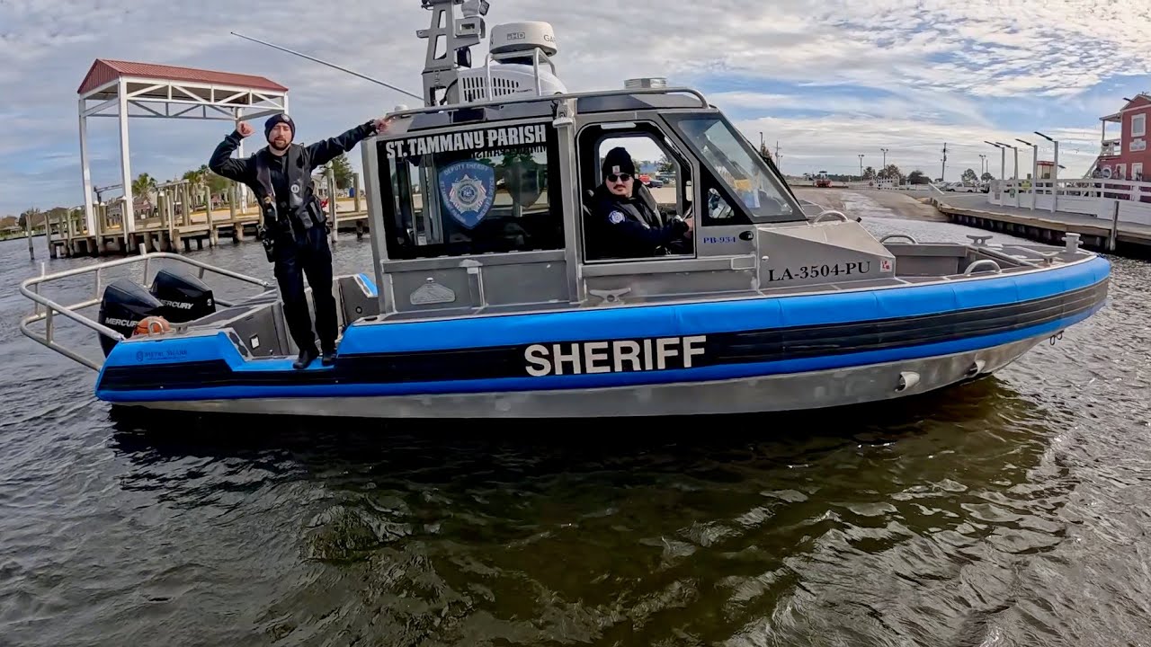 La police m'a interrogé pendant que je pêchais !