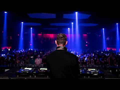 Cristoph X Artche - A Moment (w/ Voice Of Silence)