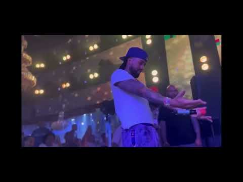 difícil de reemplazar  en vivo el nene la amenazzy #music  #elnene  #envivo  #lyrics  #mundo