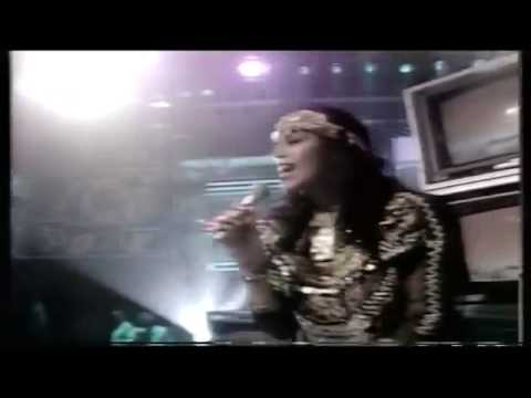 OFRA HAZA - Im Nin'Alu (TOTP 1988) עפרה חזה - אם ננעלו