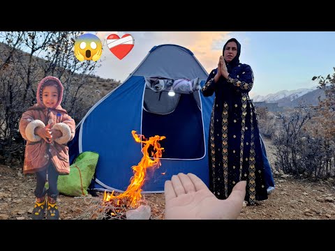 Gift to Homeless Mother, Mother and Daughter's Happiness