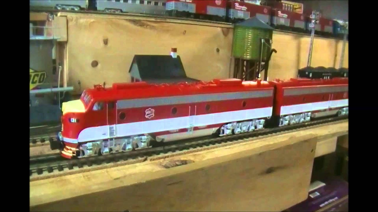 Lionel MKT E8 A-A Diesel Set W/Legacy