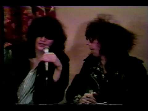 Joey Ramone + Stiv Bators - Eddie Marshall Show 1988