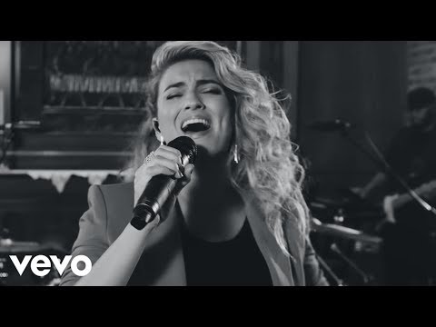 Video Never Alone (En vivo) de Tori Kelly