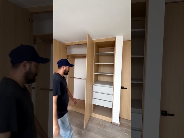 Vídeo relacionado con WANGIRL Cómodas y Cajoneras de Tela, Cajoneras Armario con 4 Cajones, Marco de Metal, Cajoneras Dormitorio para Salon, Oficina, Vestidor, Cuarto de Invitados - Beige