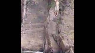 preview picture of video 'Reese's Cliff Jump'
