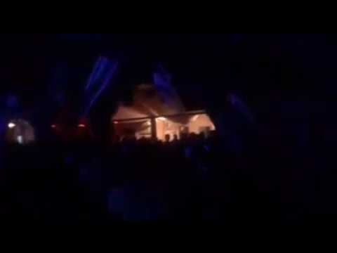 Roberto Palmero plays "Blame Mate - Hood Habit" @ Palma de Mallora