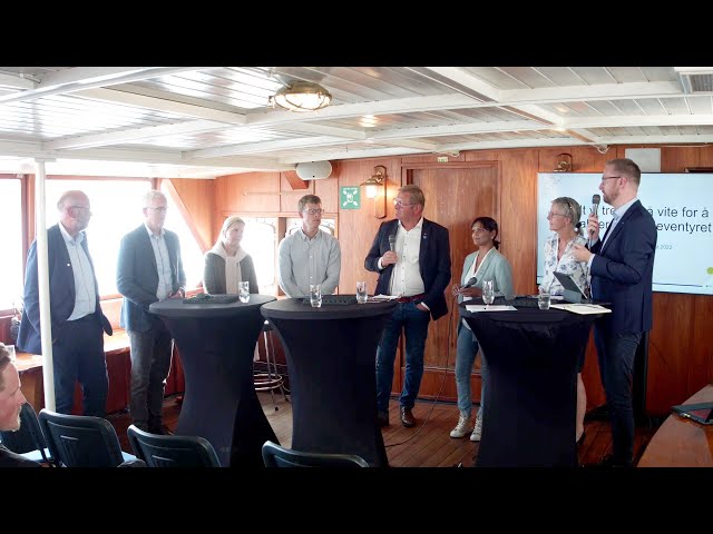 En samtale mellom forskning, industri og politikk under Arendalsuka 2022, om hvordan regjeringens batteristrategi kan realiseres.