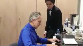 Más de Dimash y Andrea Bocelli - &quot;La Donna e Mobile&quot;
