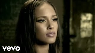 Musik-Video-Miniaturansicht zu Try Sleeping with a Broken Heart Songtext von Alicia Keys