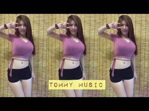download lagu mp3 mp4 Lagu Dangdut Goyang Mamah Muda, download lagu Lagu Dangdut Goyang Mamah Muda gratis, unduh video klip Lagu Dangdut Goyang Mamah Muda