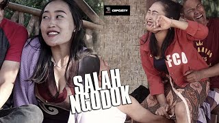 Download lagu SALAH NGODOK Video Lucu Ngakak CAPCUSTV mp3 Download lagu SALAH NGODOK Video Lucu Ngakak CAPCUSTV mp3
