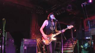 Band of Skulls - &quot;Honest&quot; (Live at The Troubadour in Los Angeles 12-11-09)