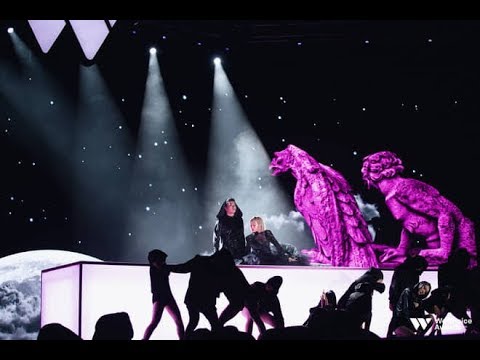 MIN - WeChoice Awards 2018 | Mashup Intro x Fall down x Em Mới Là Người Yêu Anh