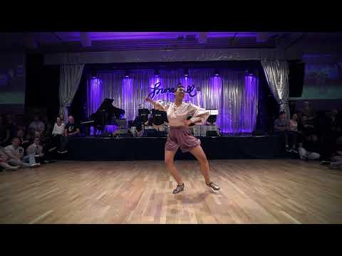 The Snowball 2019 - Helena