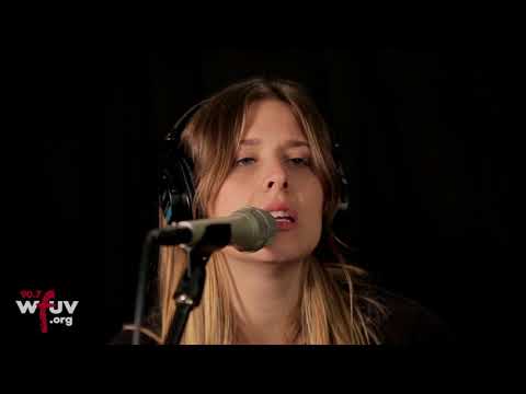 
    Middle Kids - Mistake (Live at WFUV)
  