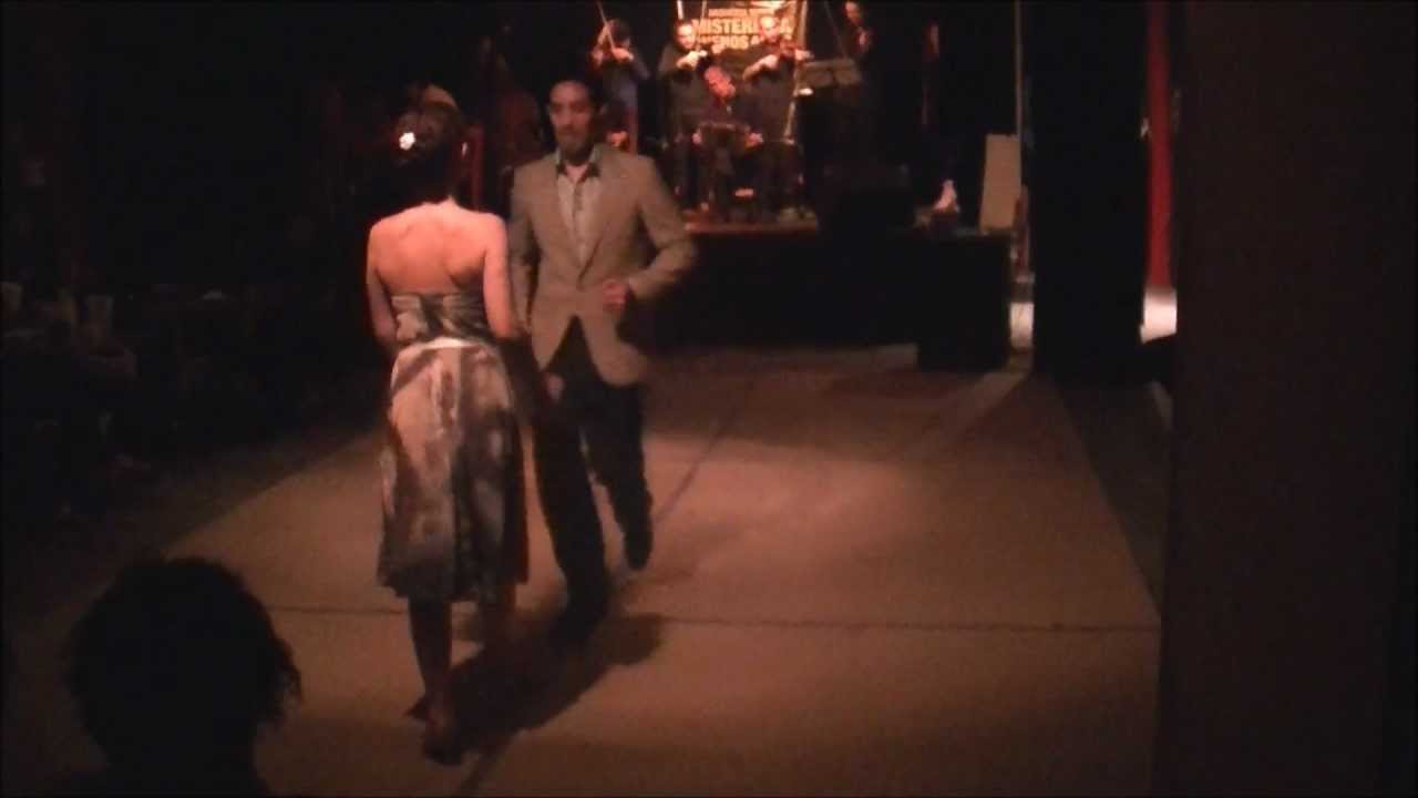 Simona Giarratano y Rodrigo Verón junto a la Orq. Misteriosa Buenos Aires, tu corazón.